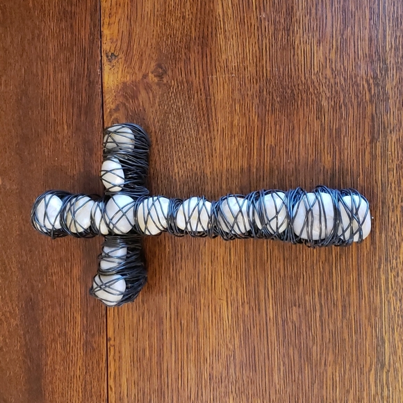 Cross Handcrafted with thick Wire and Stones - Picture 11 of 14